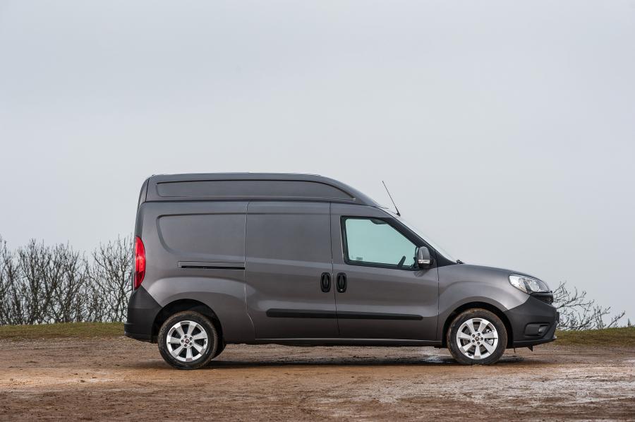  Fiat Doblo XL 2015 года  (UK) (фото 5 из 10)